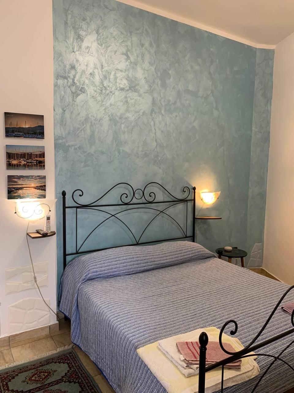 Blue Sea Bed & Breakfast โรเชลลา ยอนีกา ภายนอก รูปภาพ
